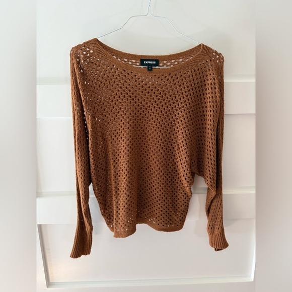 Express netted brown comfy sweater lightweight size medium - Picture 1 of 5